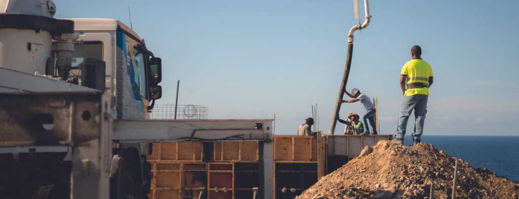 Banner - JAJO - boot - Cluster Caribbean - medewerker beton storten